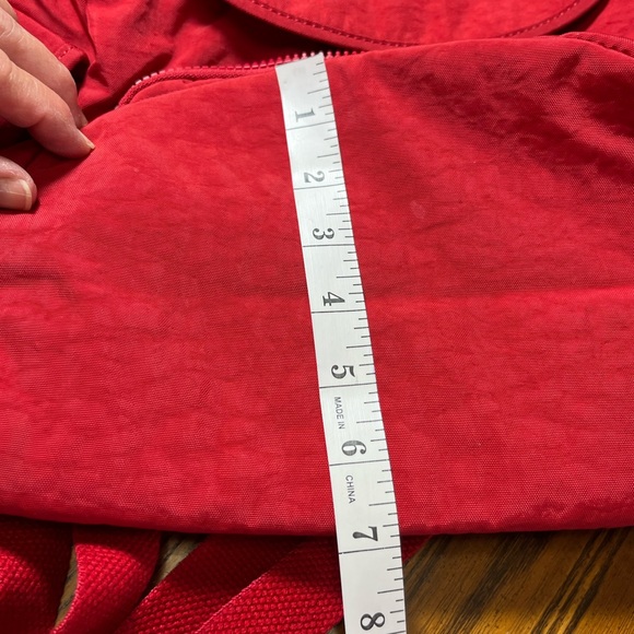 KIPLING MEDIUM SIZED RED BACKPACK. VERY GOOD PRELOVED. - Picture 14 of 15